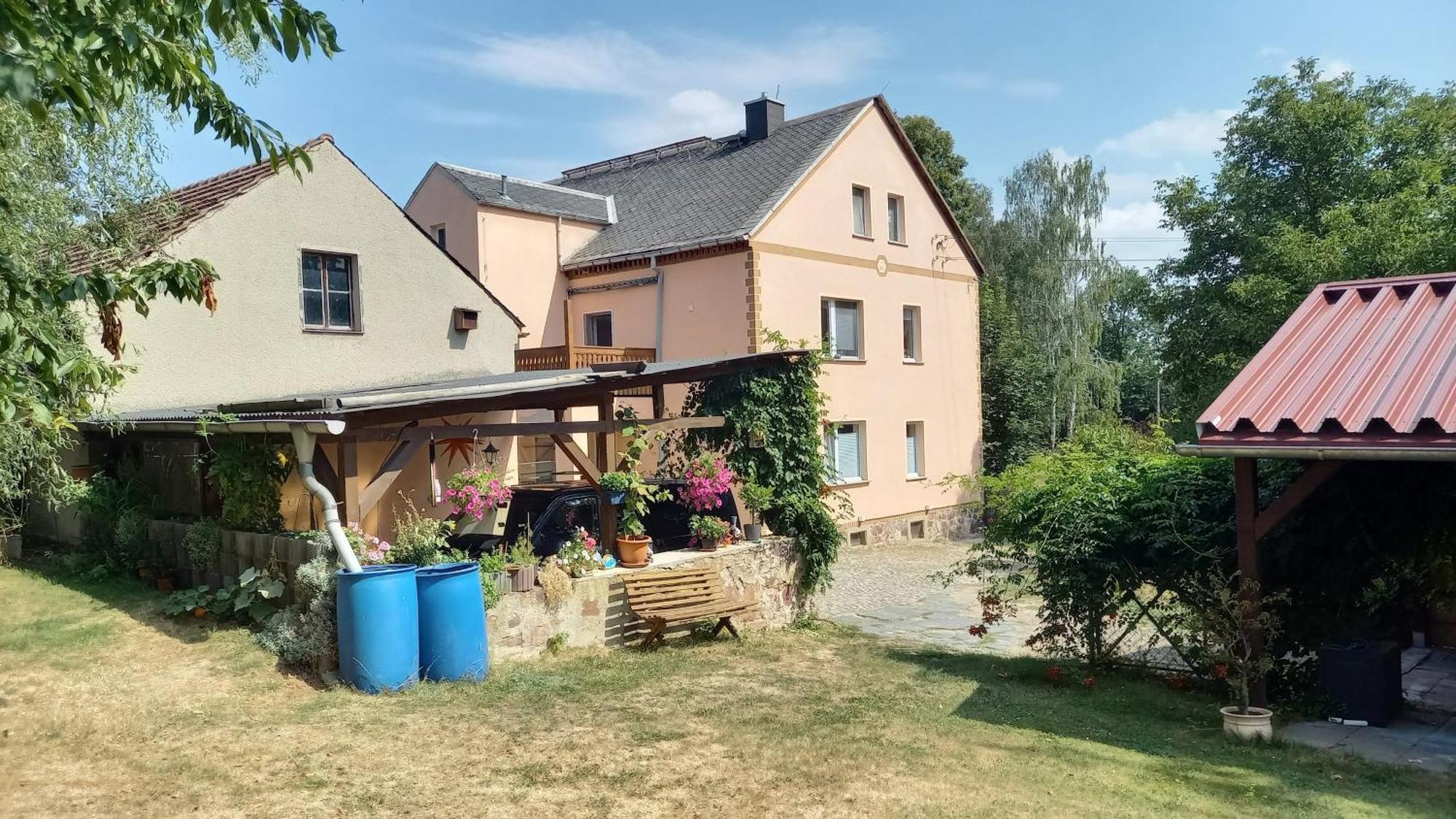 Ferienwohnung Beim Roessl Nossen الغرفة الصورة